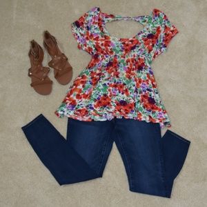 Delia's Floral Blouse in Size XL